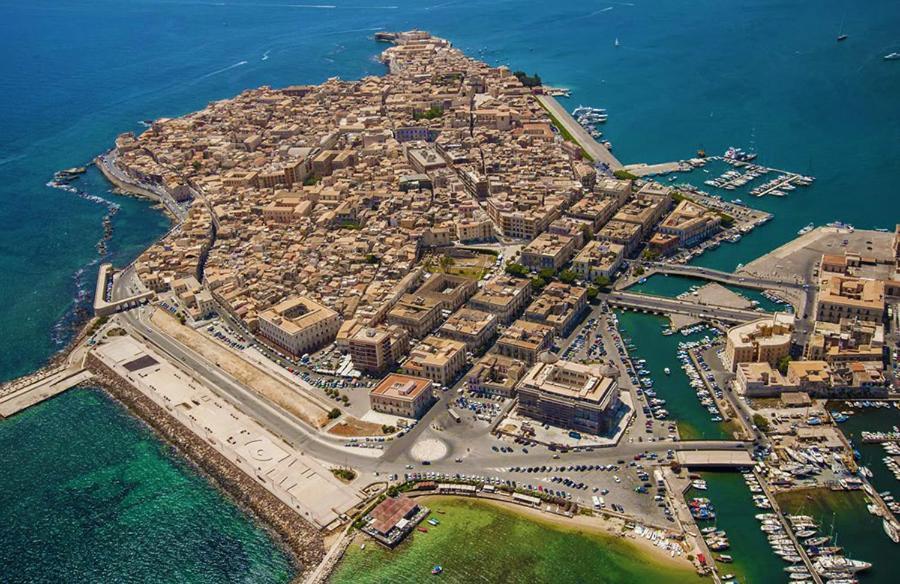 Apartmán Terrazza Dei Mori - Seaview Terrace In Ortigia Syracuse Exteriér fotografie